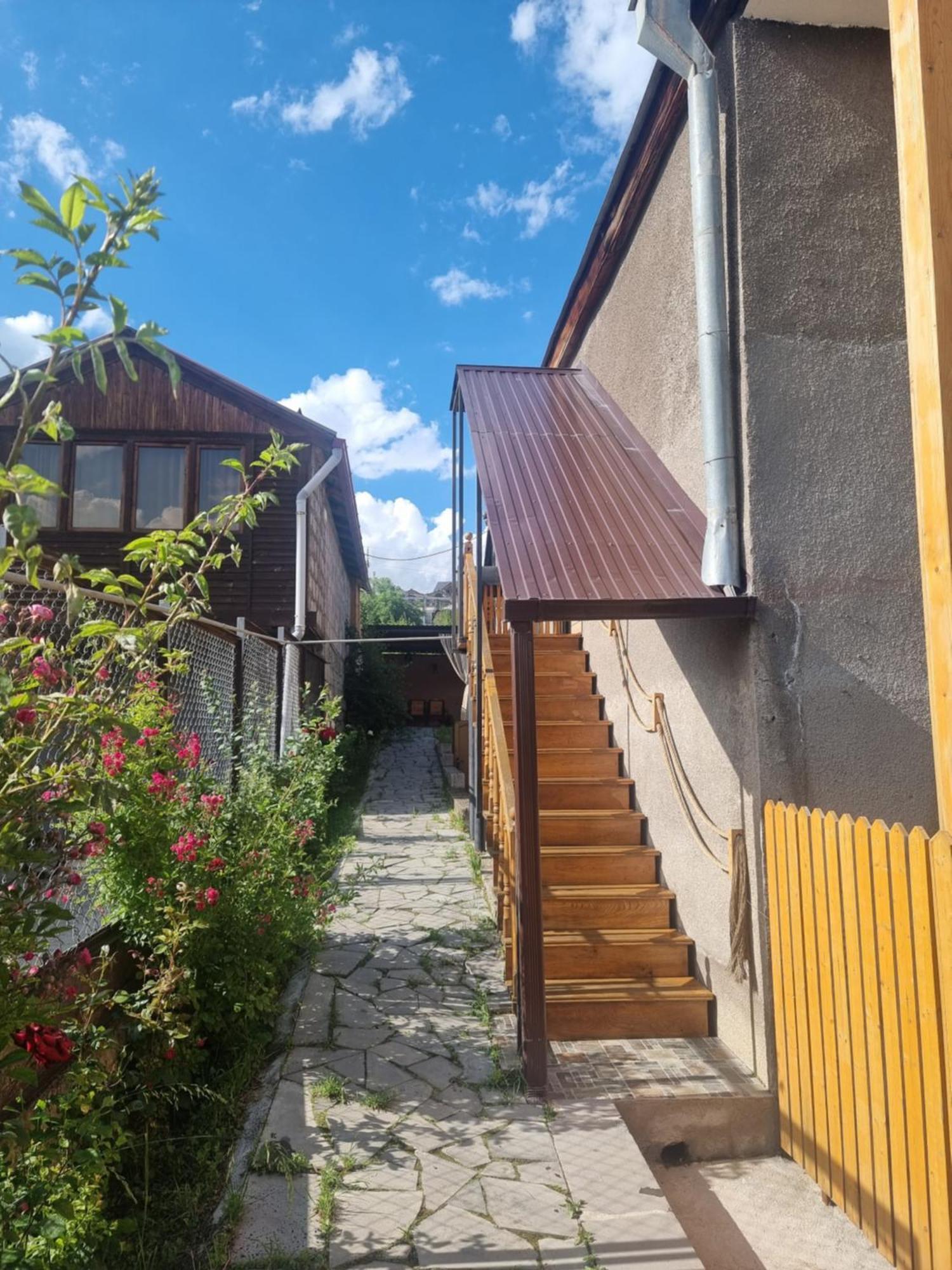 New Horizons , Apartment With 5 Bedrooms, Whole Apartment, Апартмент Целиком Dilijan Ngoại thất bức ảnh